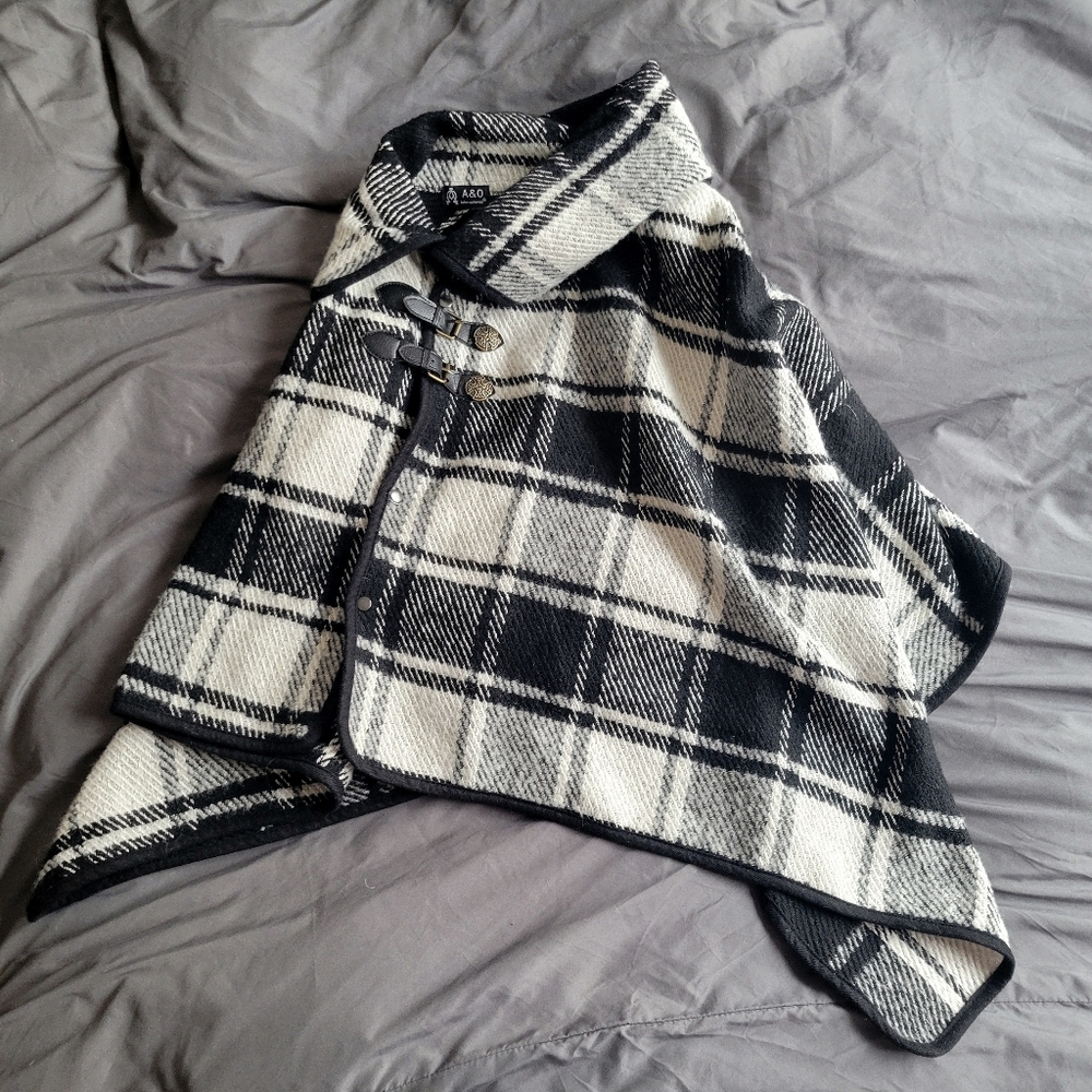 A&O International Black and White Checked Poncho